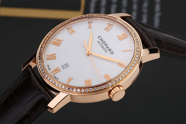 蕭邦腕表不慎損壞的修復對策(圖) 蕭邦腕表不慎損壞的修復對策(圖)