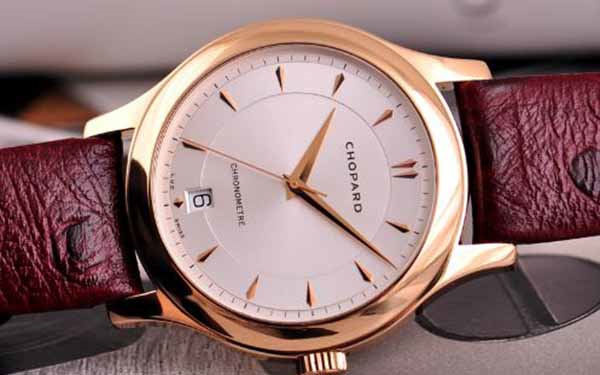 蕭邦手表外觀有劃痕處理技巧推薦（輕松修復愛表的小妙招）（圖）