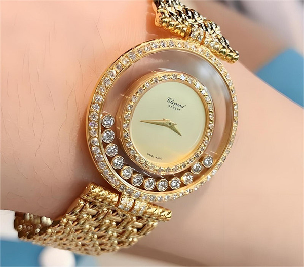 蕭邦手表表帶太緊解決技巧是什么(圖) 蕭邦手表表帶太緊解決技巧是什么(圖)